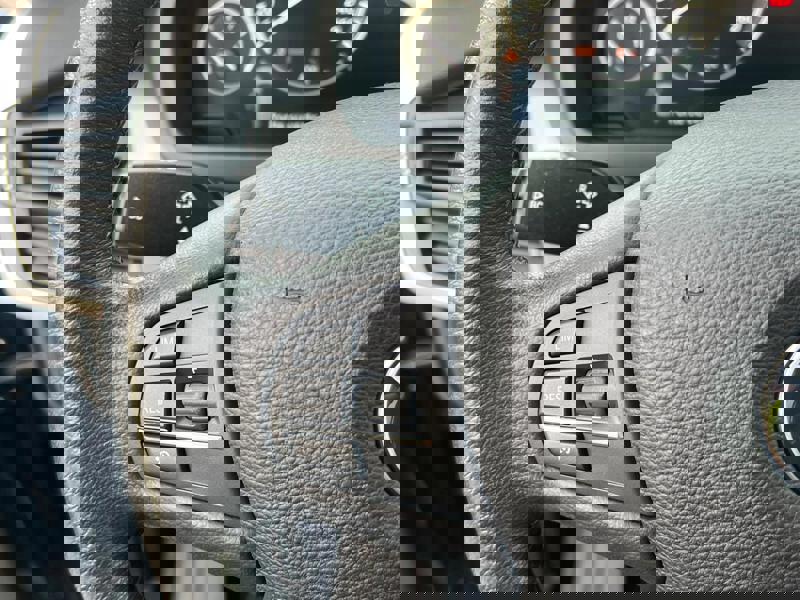 Image BMW 楲⁥㕘⠠ㅆ⤵㈨㄰ⴳ⤾ 2.0 313 40e Lounge Plus xDrive Xénon GPS Radar Bluetooth Sièges cuir élec chauffants Régul Clim auto